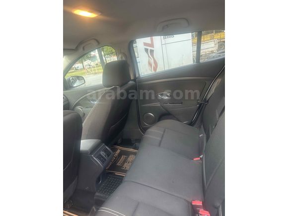 Sahibinden Renault Megane 1.5 dCi Touch Plus 2014 Model  180.000 km Beyaz