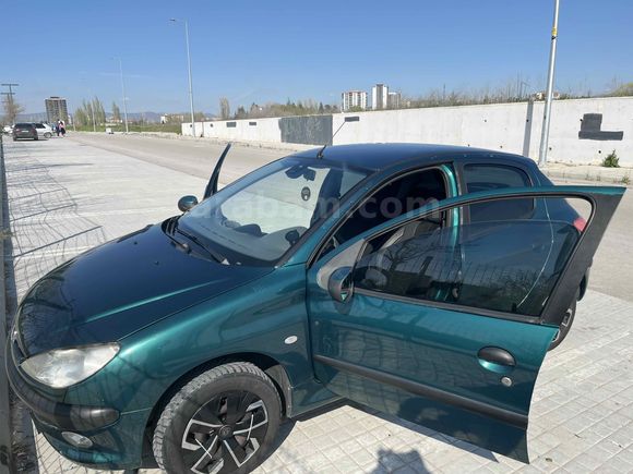 Sahibinden Peugeot 206 1.6 XT 2000 Model 