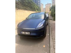 Tesla Model Y Juniper Premium 8400 KM  + PPF 