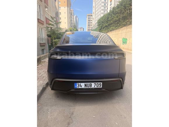 Tesla Model Y Juniper Premium 8400 KM  + PPF 
