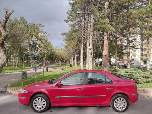 Galeriden Renault Laguna 2.0 Privilege 2002 Model Kayseri