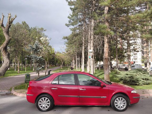 Galeriden Renault Laguna 2.0 Privilege 2002 Model Kayseri