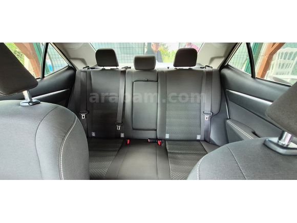İlk Sahibinden Boyasız/Değişensiz/
Tramersiz | 60.500 KM | Toyota Corolla 1.6 Advance Otomatik