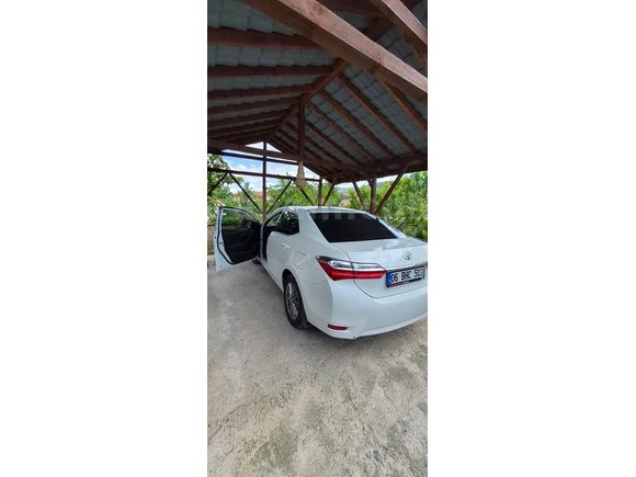İlk Sahibinden Boyasız/Değişensiz/
Tramersiz | 60.500 KM | Toyota Corolla 1.6 Advance Otomatik