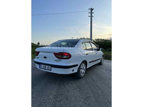 Sahibinden Renault Megane 1.6 RTE 2001 Model Samsun