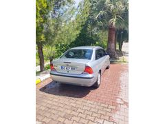 Sahibinden Ford Focus 1.6 Ghia 2004 Model