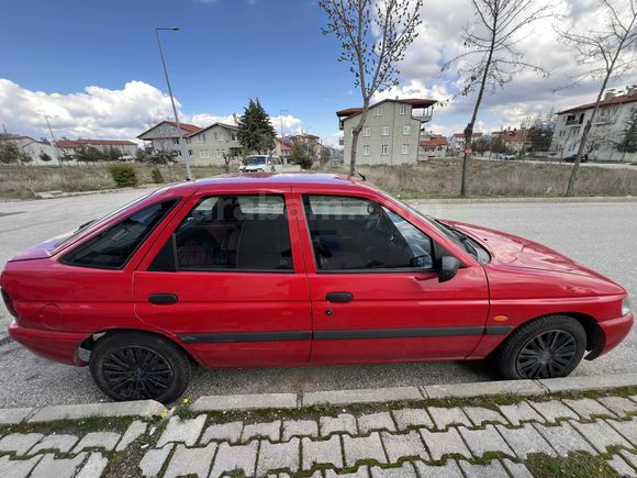 Sahibinden Ford Escort 1.6 CLX 1996 Model 