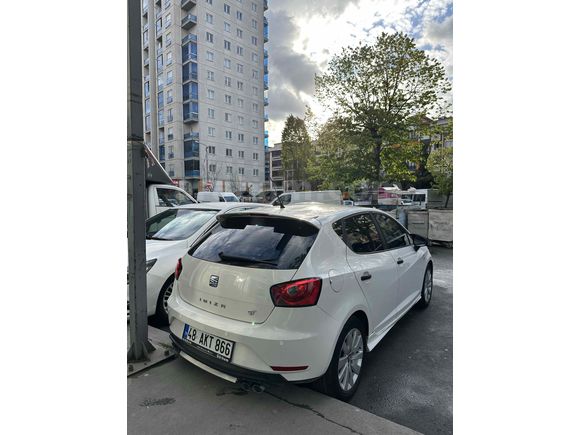 Sahibinden Seat Ibiza 1.4 Reference 2015 Model  158 binde değişensiz 