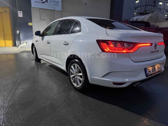 Sahibinden Renault Megane 4 1.5 dCi Touch Plus 2017 Model 