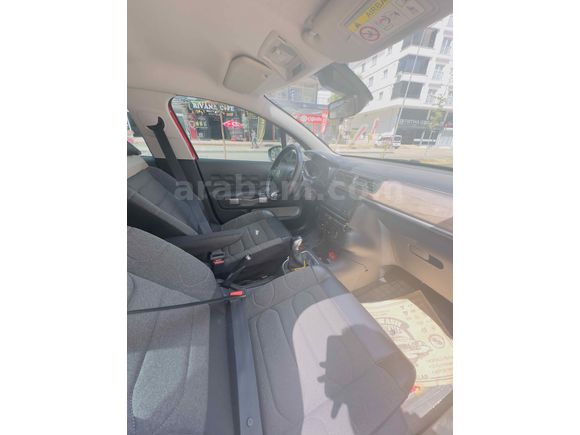 Sahibinden Citroen C3 1.2 PureTech Feel 2021 Model  70.000 km Kırmızı