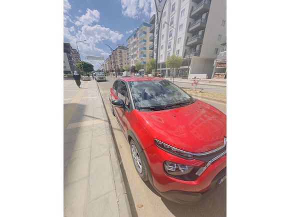 Sahibinden Citroen C3 1.2 PureTech Feel 2021 Model  70.000 km Kırmızı