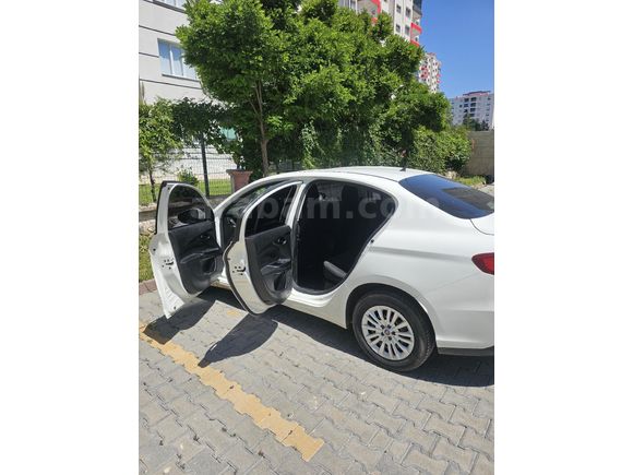 Sahibinden Fiat Egea 1.4 Fire Easy 2021 Model  120.000 km Beyaz