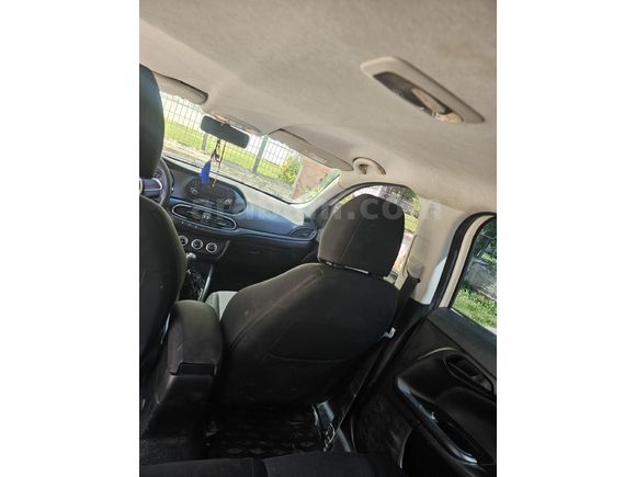 Sahibinden Fiat Egea 1.4 Fire Easy 2021 Model  120.000 km Beyaz