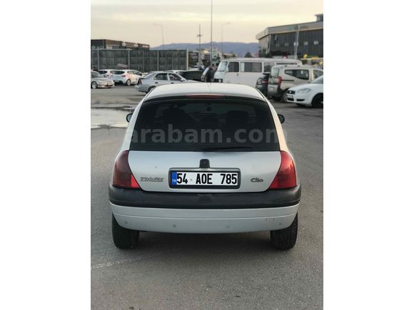 Sahibinden Renault Clio 1.6 RTE 2000 Model  298.000 km Gri
