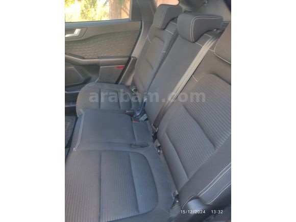 ÖĞRETMENDEN ACİL SATILIK.....Sahibinden Ford Focus 1.5 EcoBlue Titanium Stil 2023 Model Mardin 48.000 km Beyaz