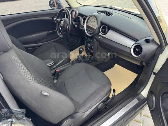 HATASIZ-2012 MİNİ ONE 1.6 OTOMATİK VİTES