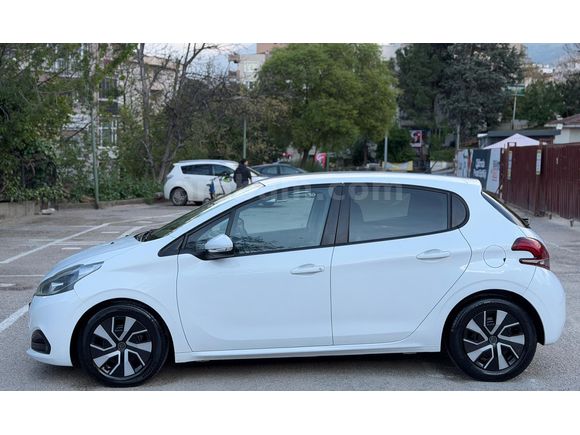 2015 MODEL/PEUGEOT 208/1.4 DİZEL/ACCESS/HATASIZ/125 BİN KM