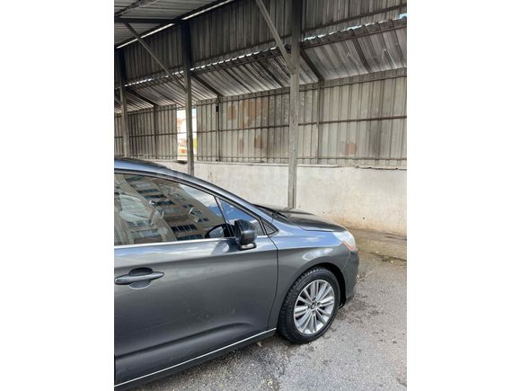 Sahibinden Citroen C4 1.6 e-HDi Confort 2013 Model  148.000 km Gri
