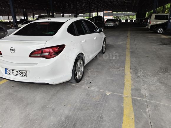 Sahibinden Opel Astra 1.6 Edition 2013 Model