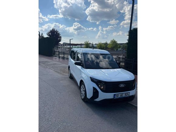 Sahibinden Ford Tourneo Courier 1.5 EcoBlue Deluxe 2024 Model  40.000 km Beyaz