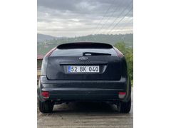 Sahibinden Ford Focus 1.6 Ghia 2006 Model  232.000 km Siyah