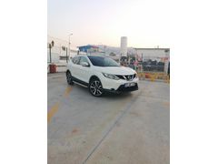 Sahibinden Nissan Qashqai 1.6 dCi Platinum Premium Pack 2014 Model  230.000 km Beyaz