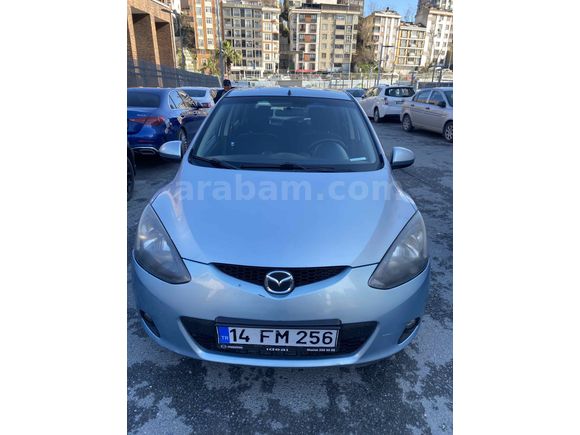 Sahibinden Mazda 2, temiz araba  