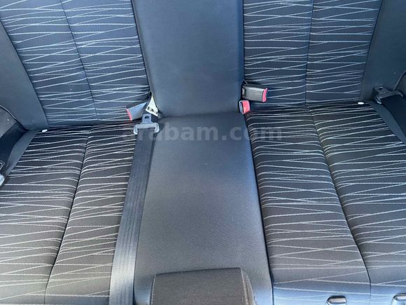 Sahibinden Mazda 2, temiz araba  