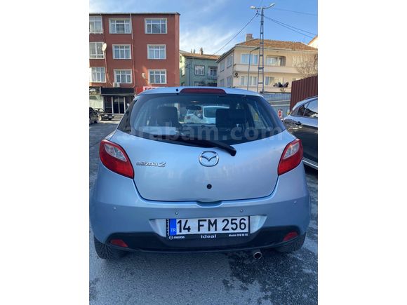 Sahibinden Mazda 2, temiz araba  