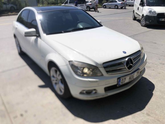 Sahibinden Mercedes - Benz C 180 Kompressor BlueEfficiency Fascination 2011 Model Antalya 273000 km Beyaz