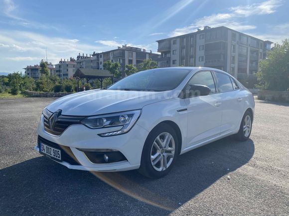 2021 TRAFİĞE ÇIKIŞLI MEGANE 1.5 BLUE DCI 190.000 KM BOYASIZ DEĞİŞENSİZ HASAR KAYITSIZ TERTEMİZ