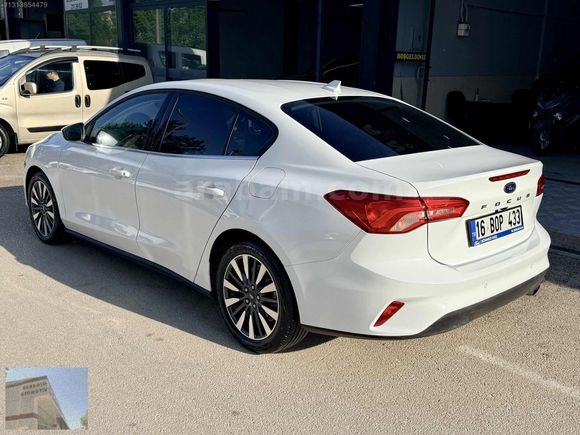 ANADOLU OTOMOTİV SIFIR AYARINDA BOYASIZ İLK ELDEN FOCUS TİTANİUM
