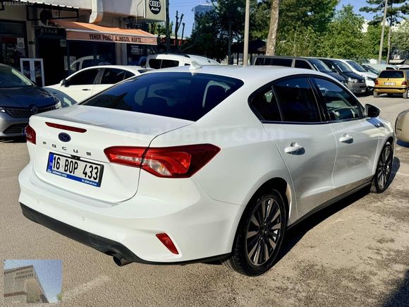 ANADOLU OTOMOTİV SIFIR AYARINDA BOYASIZ İLK ELDEN FOCUS TİTANİUM