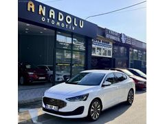 ANADOLU OTOMOTİV SIFIR AYARINDA BOYASIZ İLK ELDEN FOCUS TİTANİUM