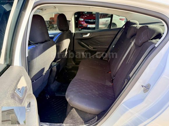 ANADOLU OTOMOTİV SIFIR AYARINDA BOYASIZ İLK ELDEN FOCUS TİTANİUM