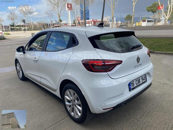 2023 CLIO TOUCH OTOMATİK HATASIZ BOYASIZ ORİJİNAL 54BİN