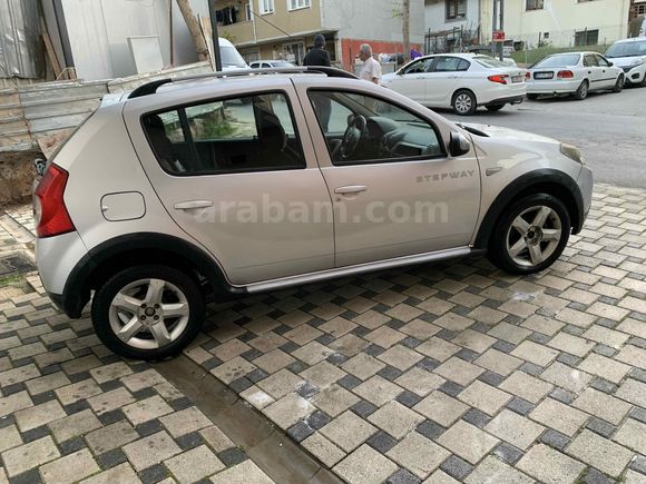 Sahibinden Dacia Sandero 1.6 Stepway 2011 Model İstanbul