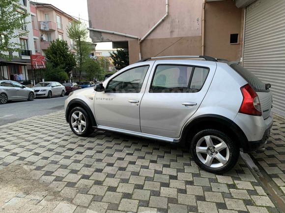 Sahibinden Dacia Sandero 1.6 Stepway 2011 Model İstanbul