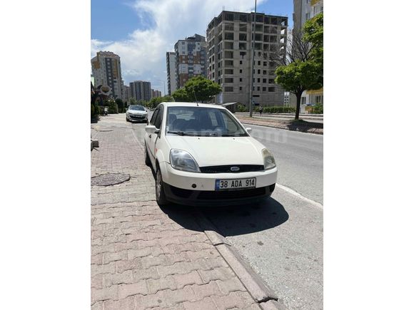 Sahibinden Ford Fiesta 1.4 TDCi Comfort 2004 Model 