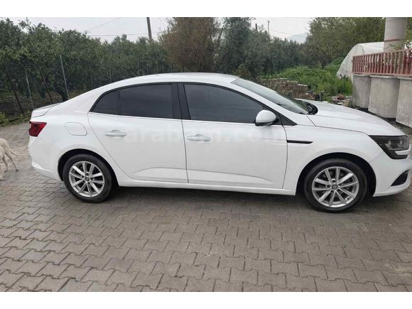Sahibinden Renault Megane 1.5 Blue DCI Touch 2020 Model 