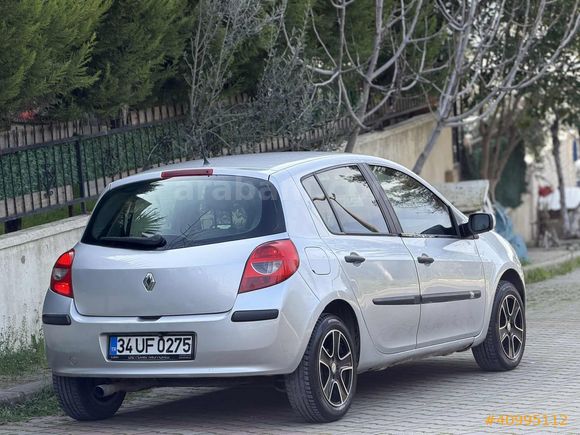 Öztürk Motors 2006 Dizel Hb Clio Ekranlı İç Krem Emsalsiz