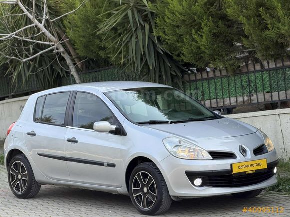 Öztürk Motors 2006 Dizel Hb Clio Ekranlı İç Krem Emsalsiz