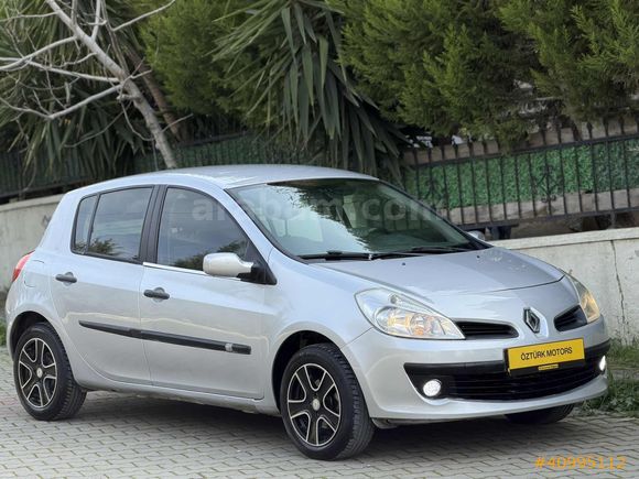 Öztürk Motors 2006 Dizel Hb Clio Ekranlı İç Krem Emsalsiz