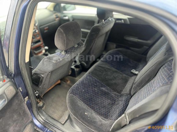 TEMİZ DÜŞÜK KM MASRAFSIZ 1.6CD