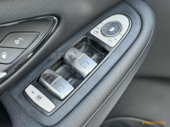 Öztürk Motors 2016 C200 D Hatasız 151 Binde C63 Görünüm