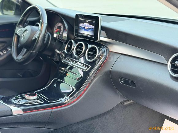 Öztürk Motors 2016 C200 D Hatasız 151 Binde C63 Görünüm