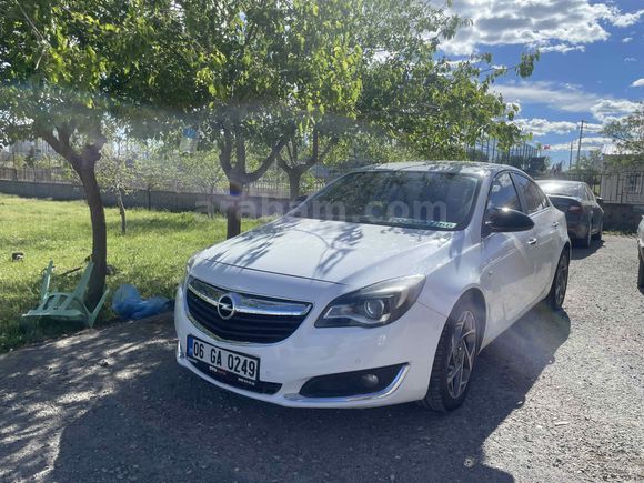 Sahibinden Opel Insignia 2.0 CDTI Edition Elegance 2013 Model 