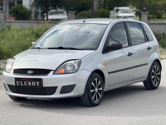 HATASIZ 2004 FİESTA 1.4 BENZİN LPG 250 KM KARTA 12 TAKSİT İMKANI