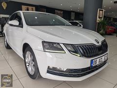 KAZASIZ* 2018 SKODA OCTAVİA 1.6 TDI DSG BEYAZ STYLE *122 BİN KM