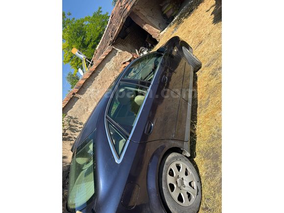 Sahibinden Audi A4 Sedan 1.6 2002 Model 